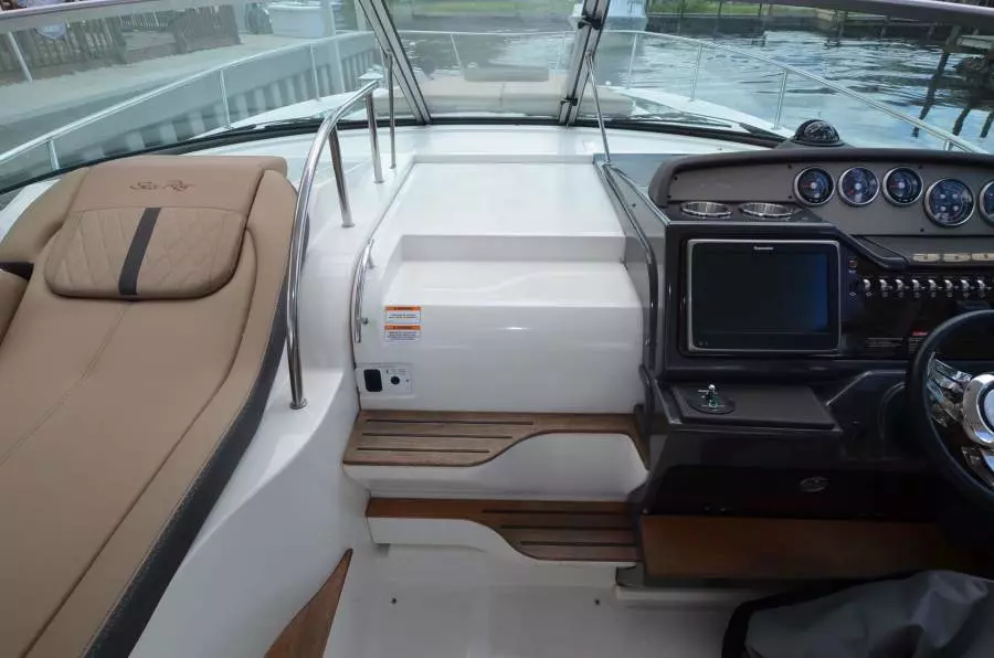 2016 Sea Ray 350 Sundancer