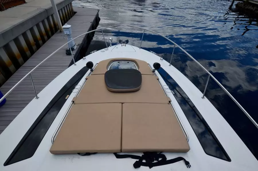 2016 Sea Ray 350 Sundancer