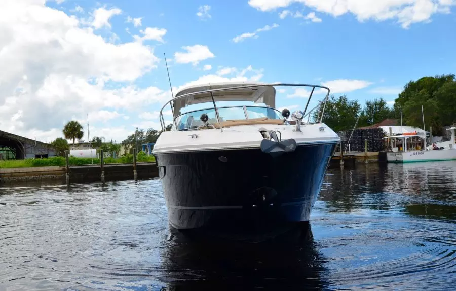 2016 Sea Ray 350 Sundancer