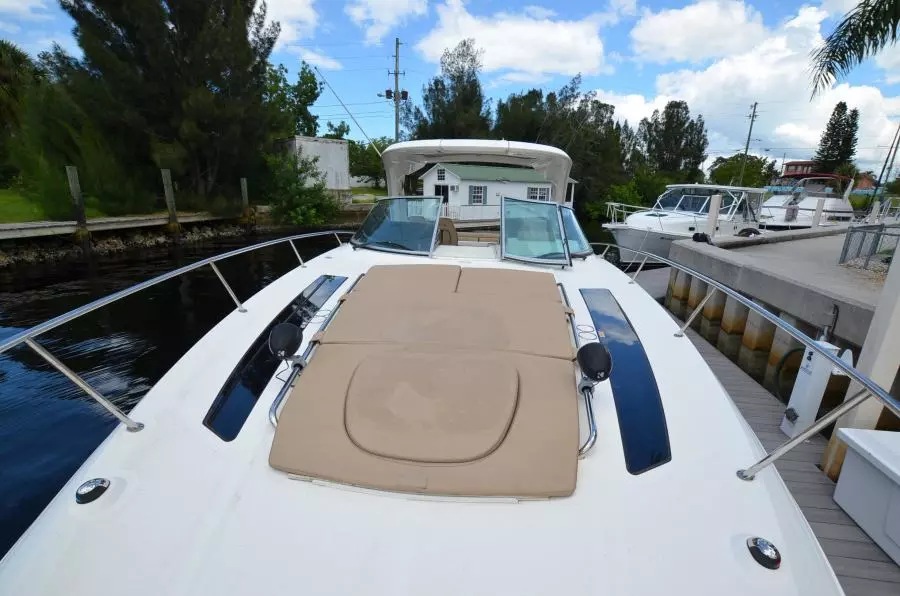 2016 Sea Ray 350 Sundancer