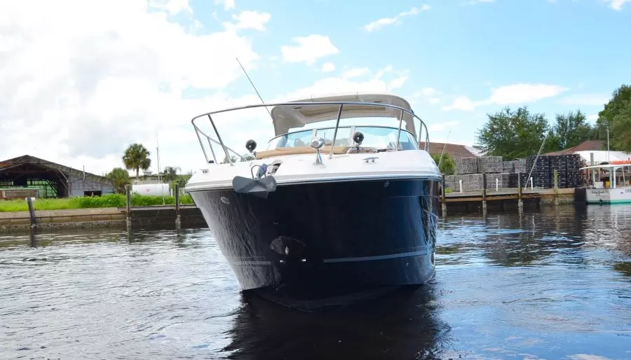 2016 Sea Ray 350 Sundancer
