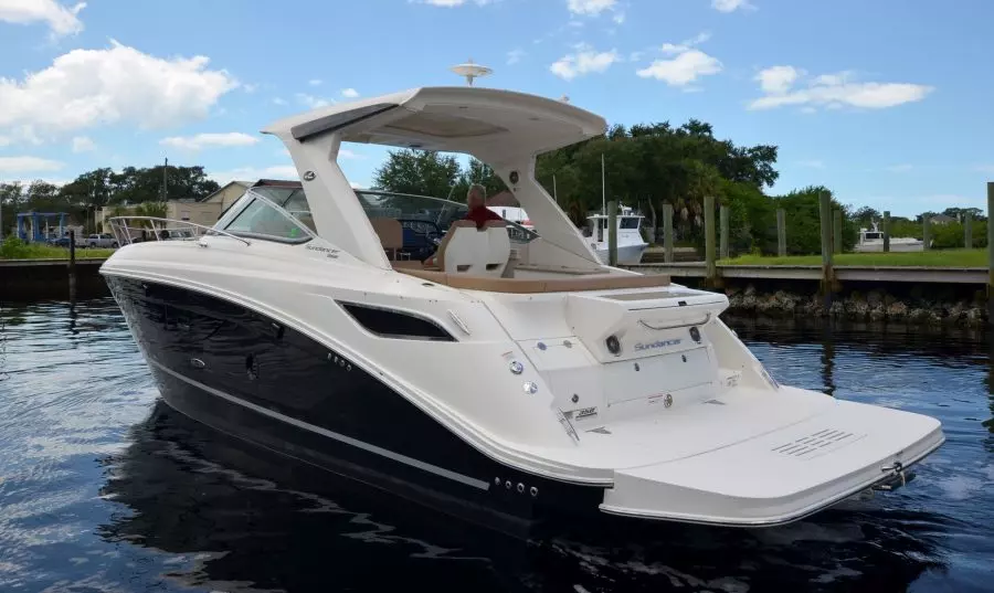 2016 Sea Ray 350 Sundancer