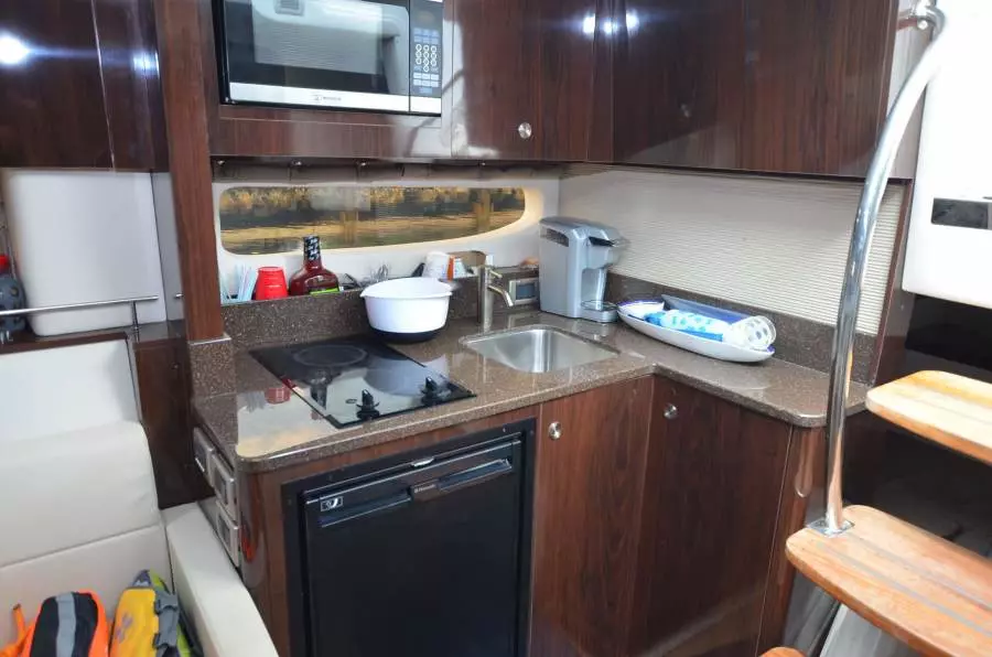 2016 Sea Ray 350 Sundancer
