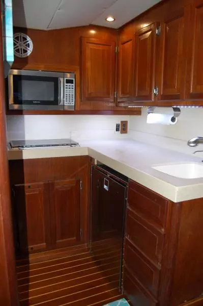 Yellow Dog 35ft Viking Yacht For Sale