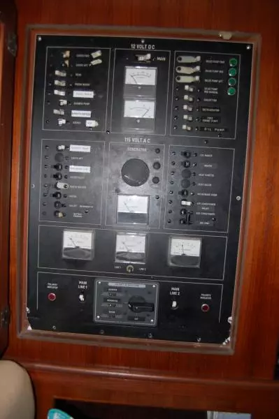 Yellow Dog 35ft Viking Yacht For Sale