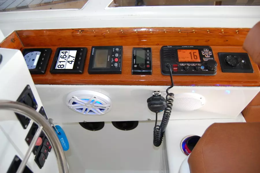 Yellow Dog 35ft Viking Yacht For Sale