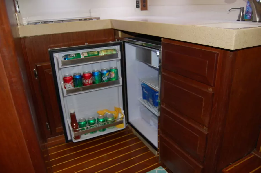 Yellow Dog 35ft Viking Yacht For Sale