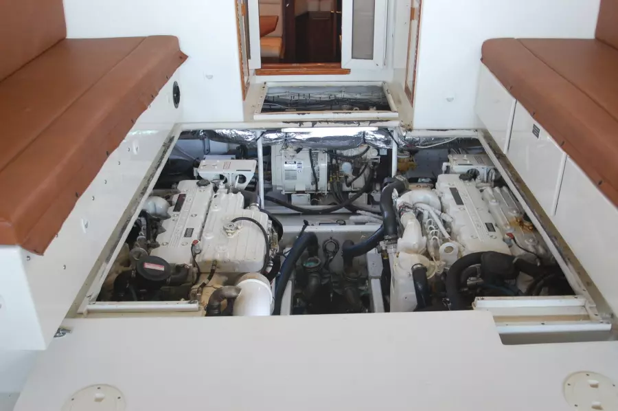 Yellow Dog 35ft Viking Yacht For Sale