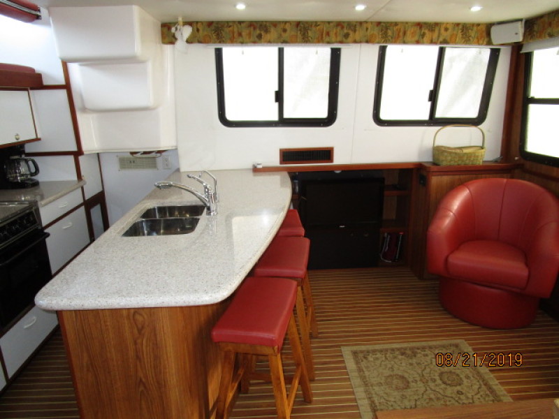 2007 Endeavour "40" Trawler Cat