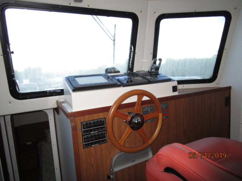 2007 Endeavour "40" Trawler Cat
