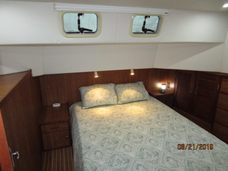 2007 Endeavour "40" Trawler Cat