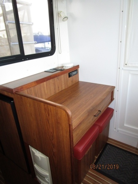 2007 Endeavour "40" Trawler Cat