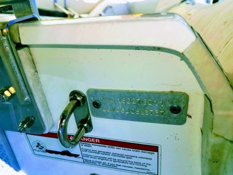 2004 Mainship 400