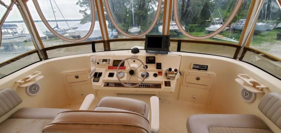 2004 Mainship 400