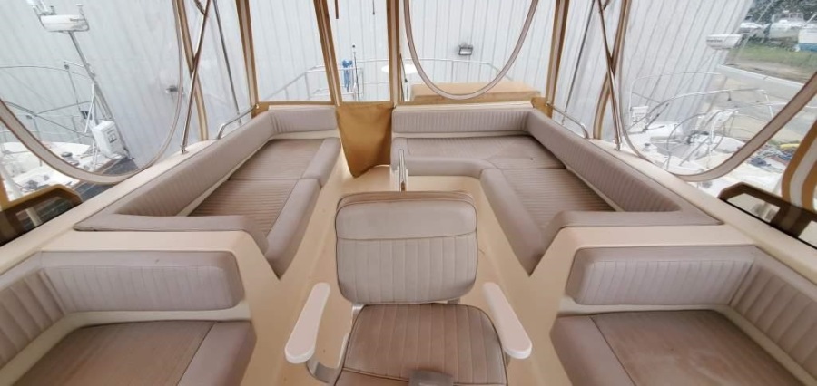 2004 Mainship 400
