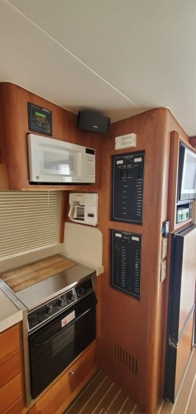 2004 Mainship 400
