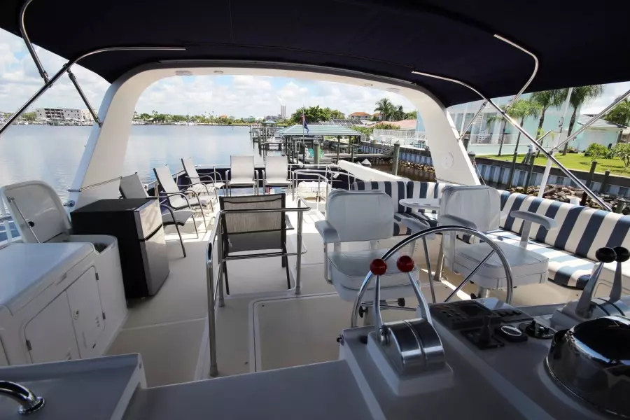 2003 Selene 53 Ocean Trawler - Bridge Deck