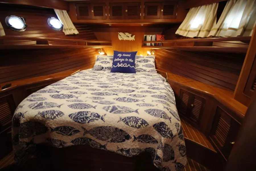 2003 Selene 53 Ocean Trawler - Forward Stateroom