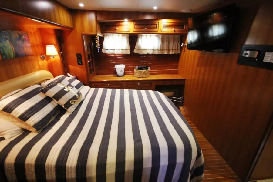 2003 Selene 53 Ocean Trawler - Master Stateroom