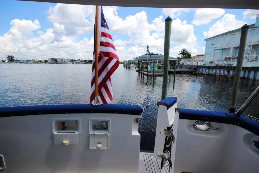 2003 Selene 53 Ocean Trawler - Cockpit