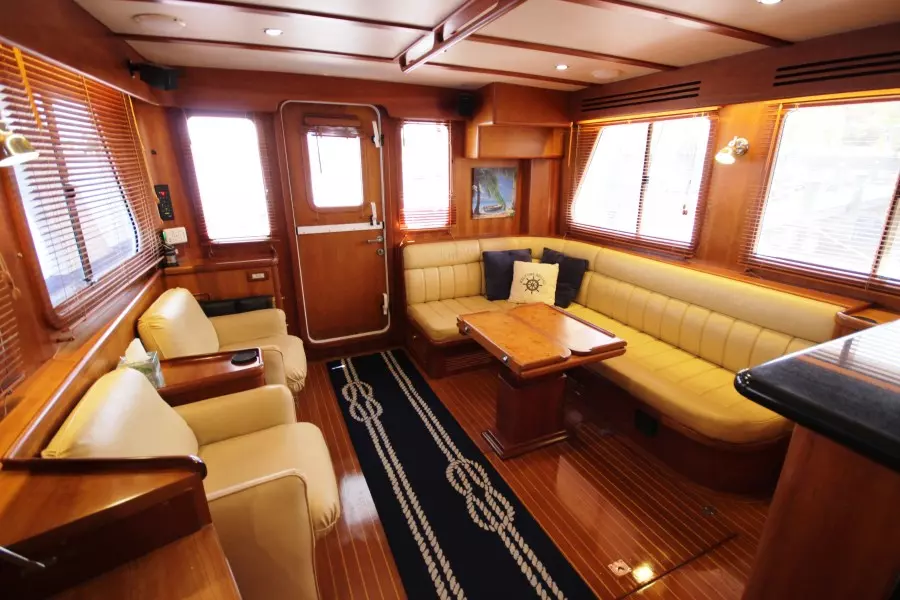 2003 Selene 53 Ocean Trawler - Salon