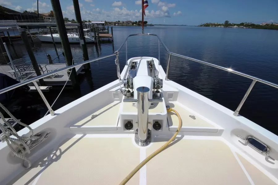 2003 Selene 53 Ocean Trawler - Bow Pulpit