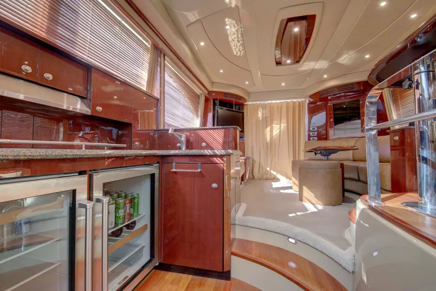 Galley & Salon