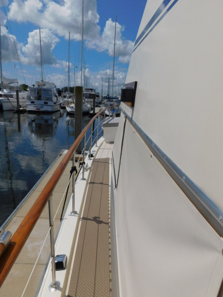 1990 Atlantic 44 motor yacht