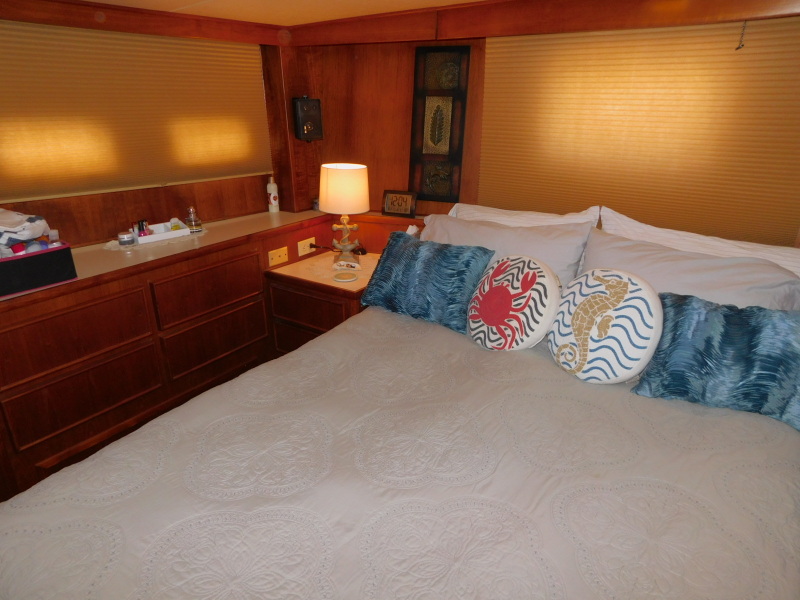 1990 Atlantic 44 motor yacht