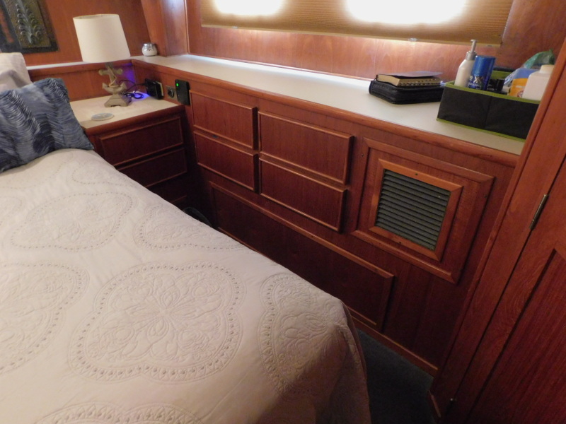 1990 Atlantic 44 motor yacht