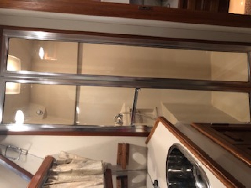 1988 Carver 42 Aft Cabin