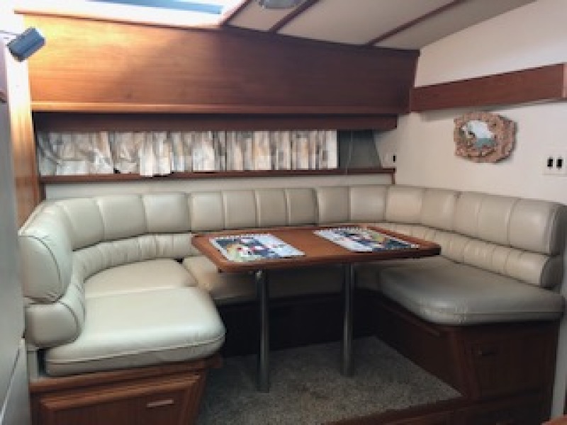 1988 Carver 42 Aft Cabin
