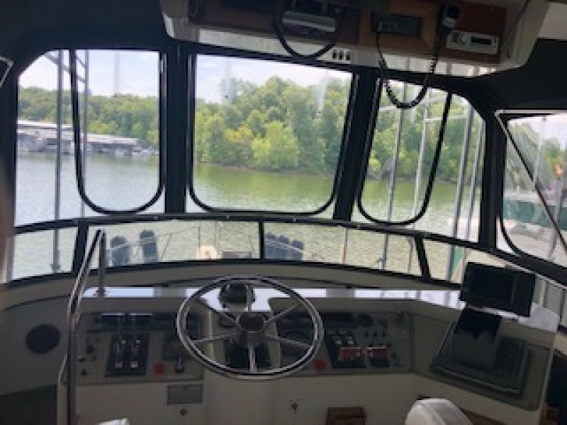 1988 Carver 42 Aft Cabin
