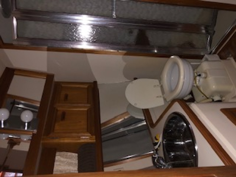 1988 Carver 42 Aft Cabin