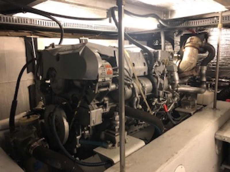 1988 Carver 42 Aft Cabin