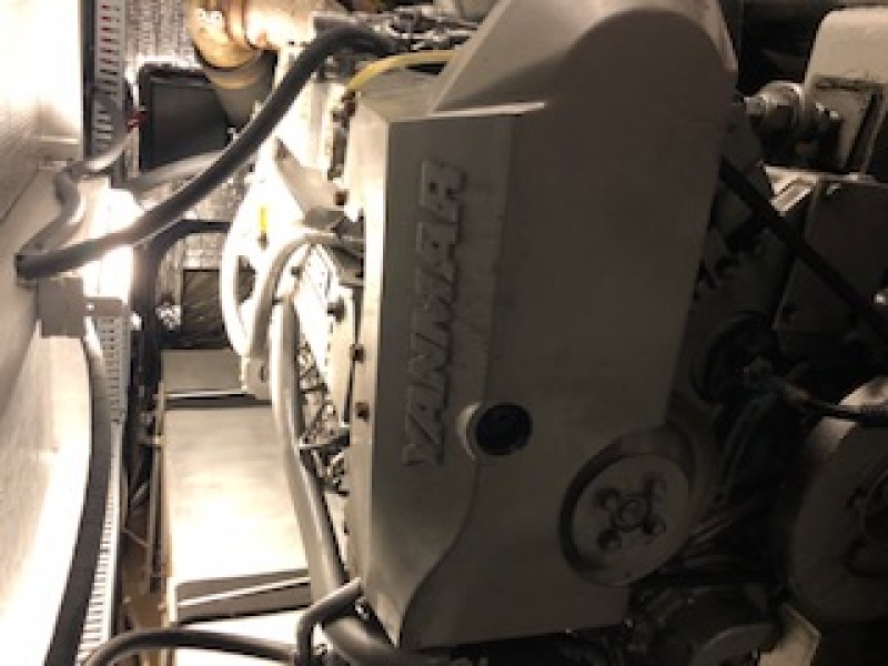 1988 Carver 42 Aft Cabin
