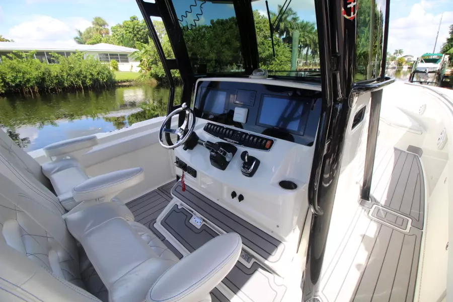 High Voitage 34ft Hydra Sports Yacht For Sale