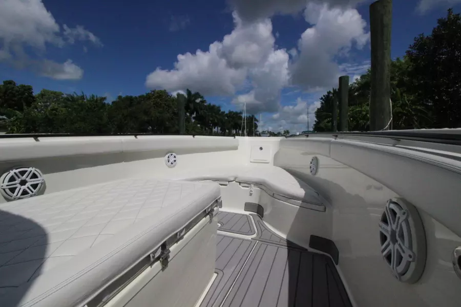 High Voitage 34ft Hydra Sports Yacht For Sale