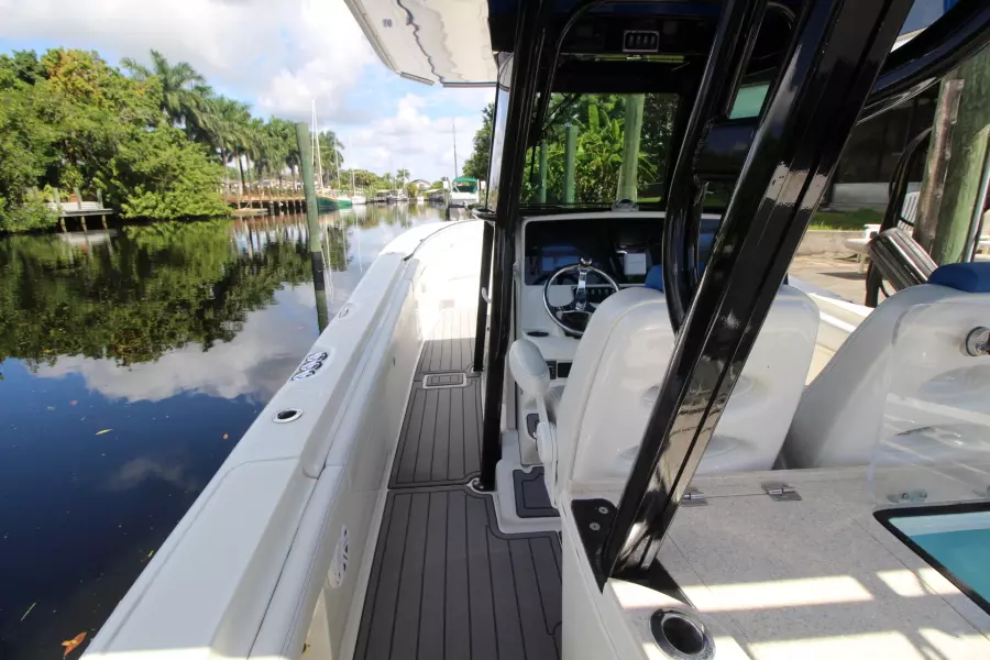 High Voitage 34ft Hydra Sports Yacht For Sale