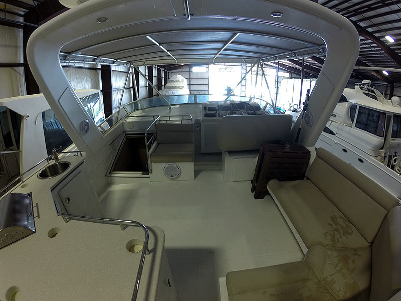 2004 Navigator 5700 Rival Pilothouse