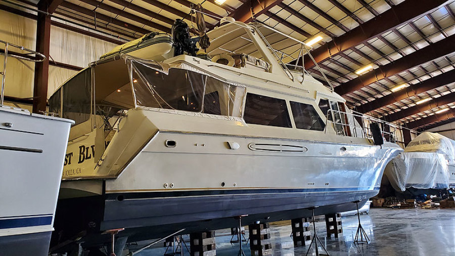 2004 Navigator 5700 Rival Pilothouse