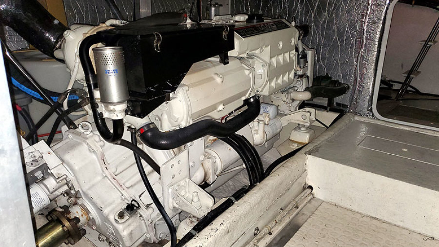 2004 Navigator 5700 Rival Pilothouse