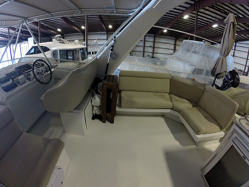 2004 Navigator 5700 Rival Pilothouse