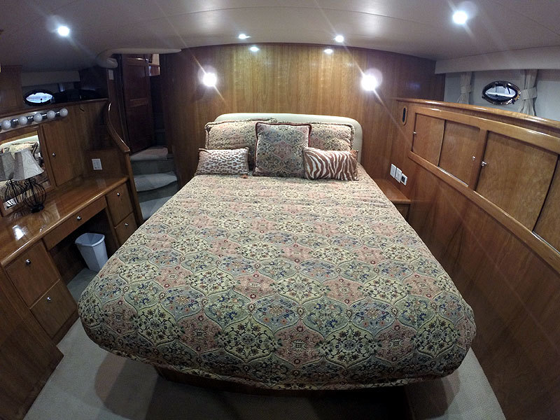 2004 Navigator 5700 Rival Pilothouse