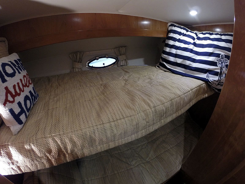 2004 Navigator 5700 Rival Pilothouse