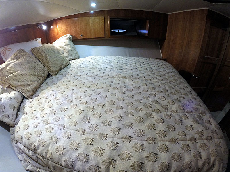 2004 Navigator 5700 Rival Pilothouse
