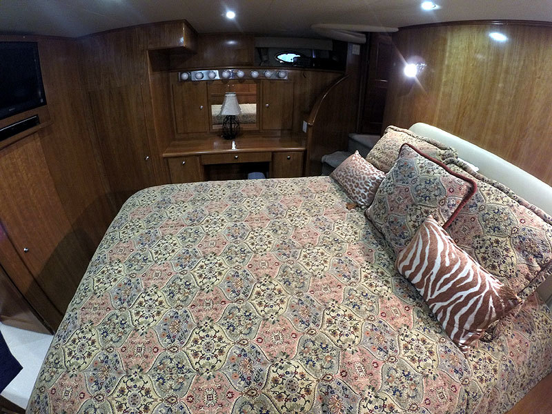 2004 Navigator 5700 Rival Pilothouse