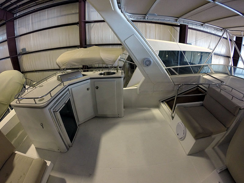 2004 Navigator 5700 Rival Pilothouse