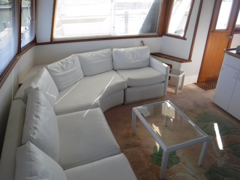 1985 Chris-Craft Constellation 500