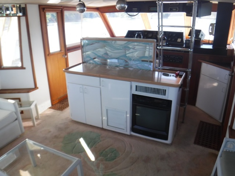 1985 Chris-Craft Constellation 500